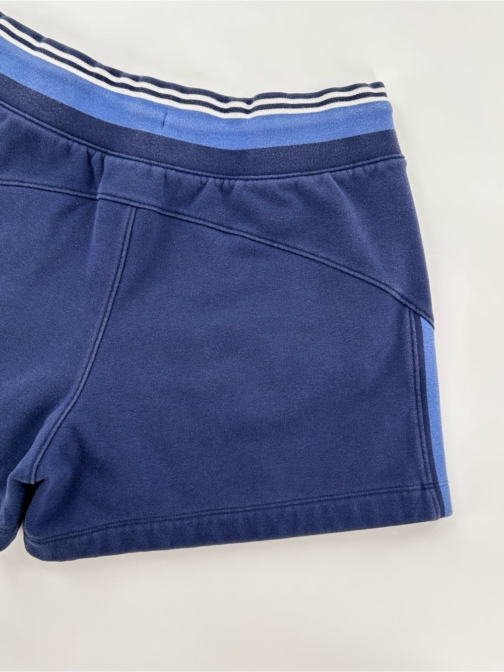 Athleta Navy Blue Triumph Game Point Shorts Small - Picture 7 of 9